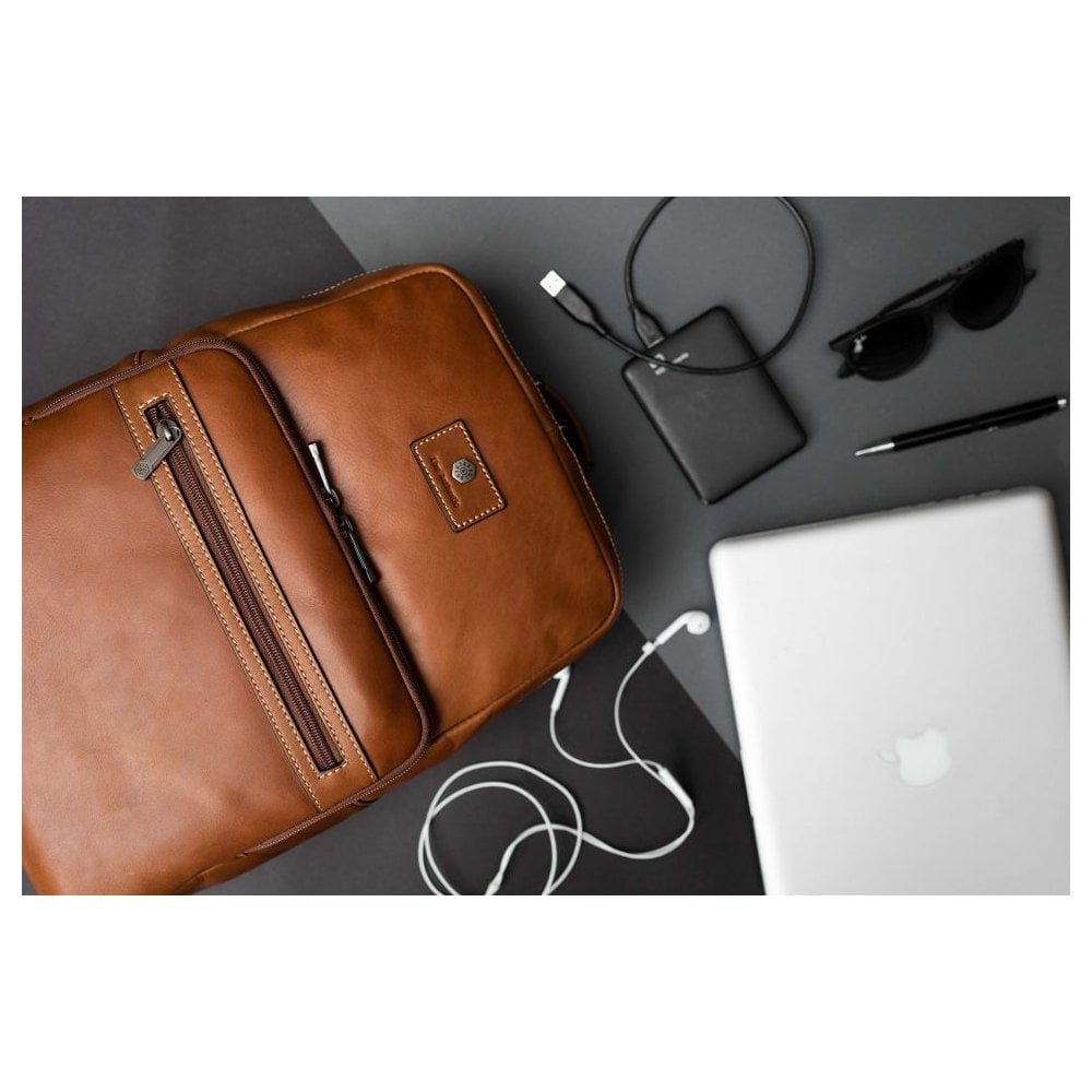 Slim bifold card holder