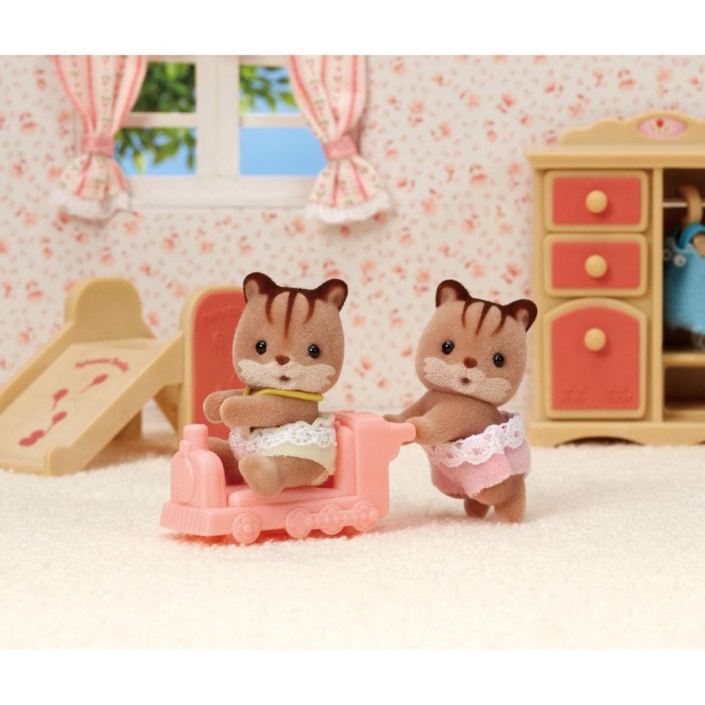 Walnut Squirrel Twins