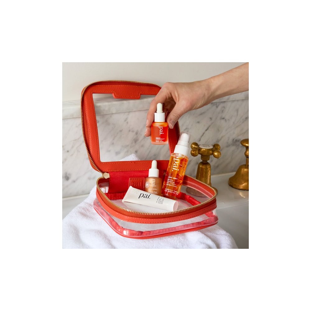 Try Pai Kit - Cleansing Oil 28ml, Moisturiser 10ml, Bronzing Drops 10ml, Face Oil 10ml with Travel Case