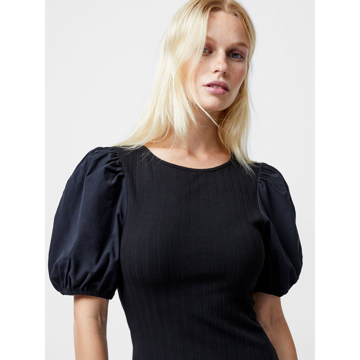 Sasia Ribbed Puff Sleeve Midi Dress