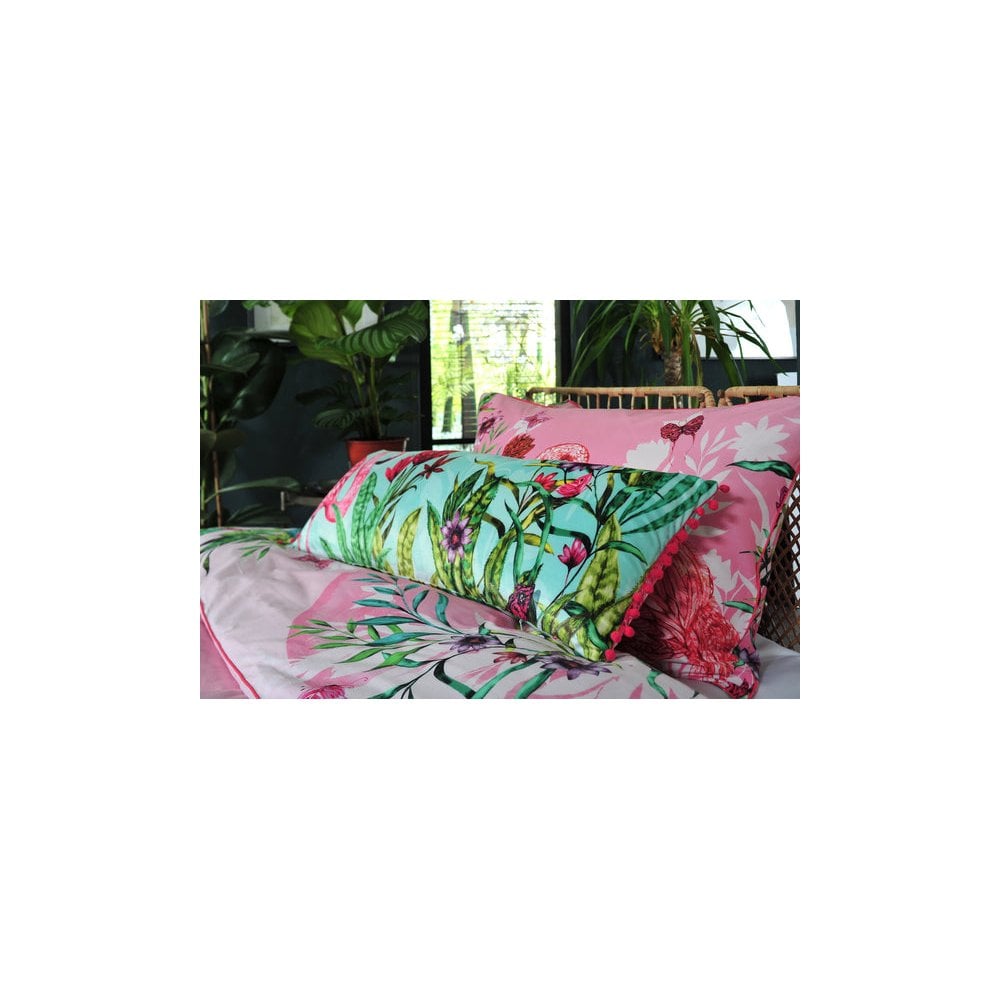 Exotic World Velvet Cushion, Season 1