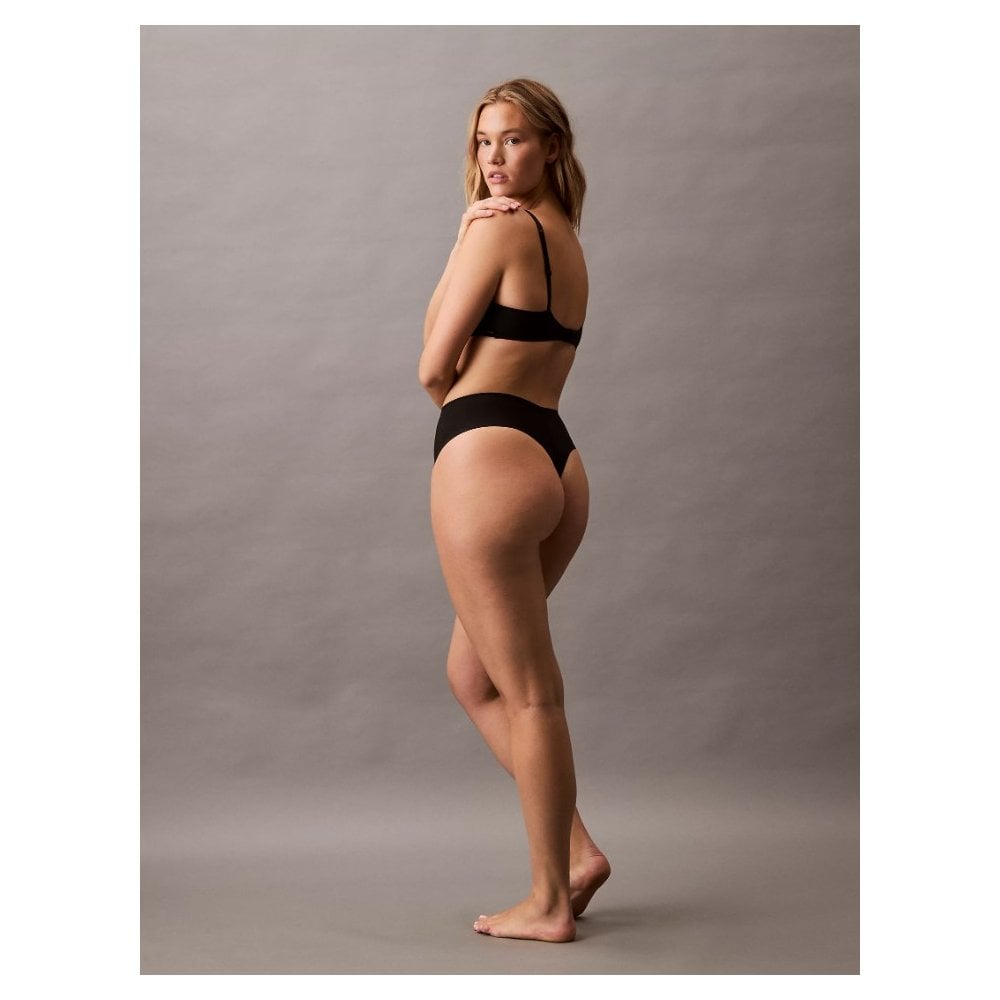 Sculpted Shapewear Thong - Stay Put Mesh