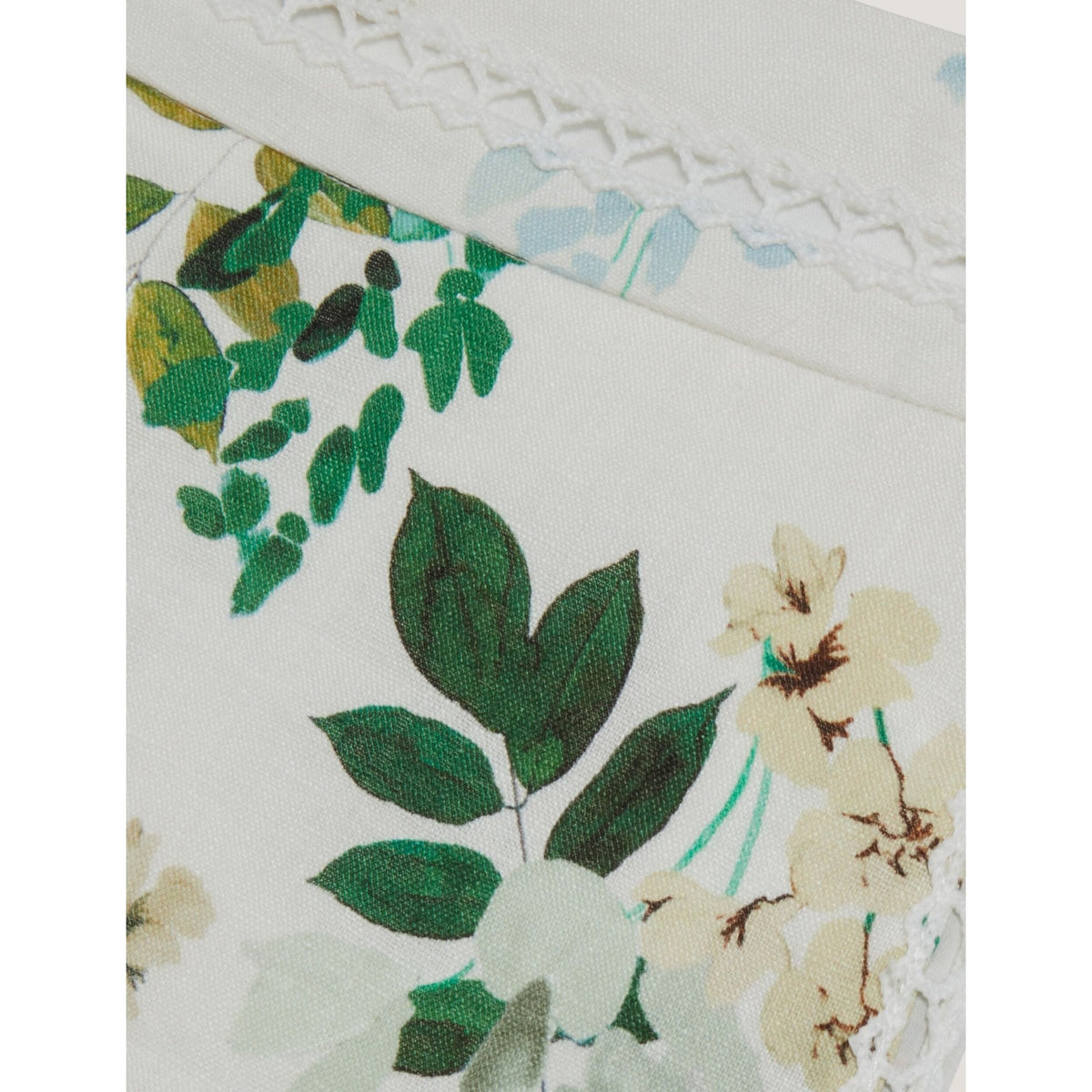 Vylla Floral High Waist Linen Shorts With Trim Detail