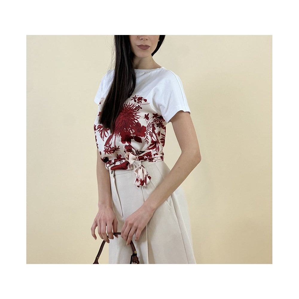 Susanna T-Shirt