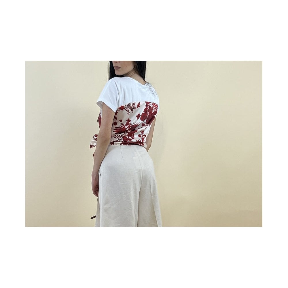 Susanna T-Shirt
