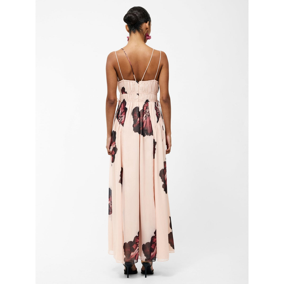 Elyse Hallie Crinkle V-Neck Maxi Dress
