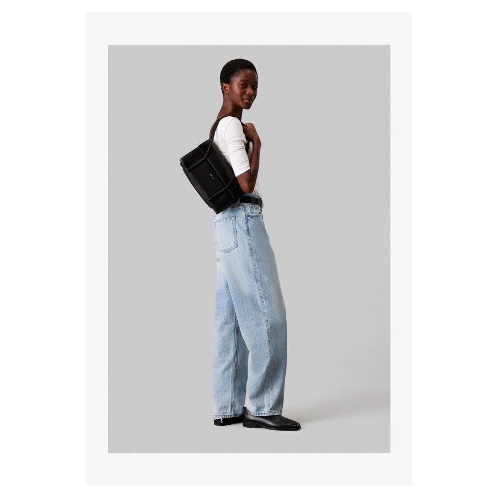 Linn Shoulder Bag