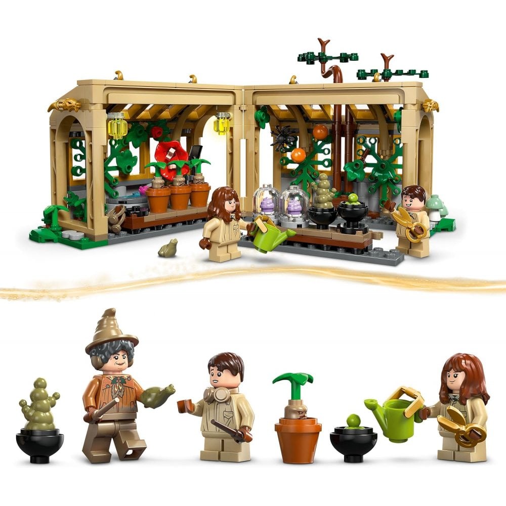Hogwarts™ Castle: Herbology Class