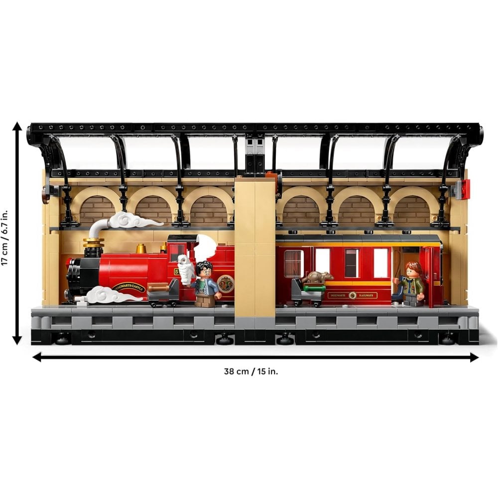 Book Nook: Hogwarts™ Express