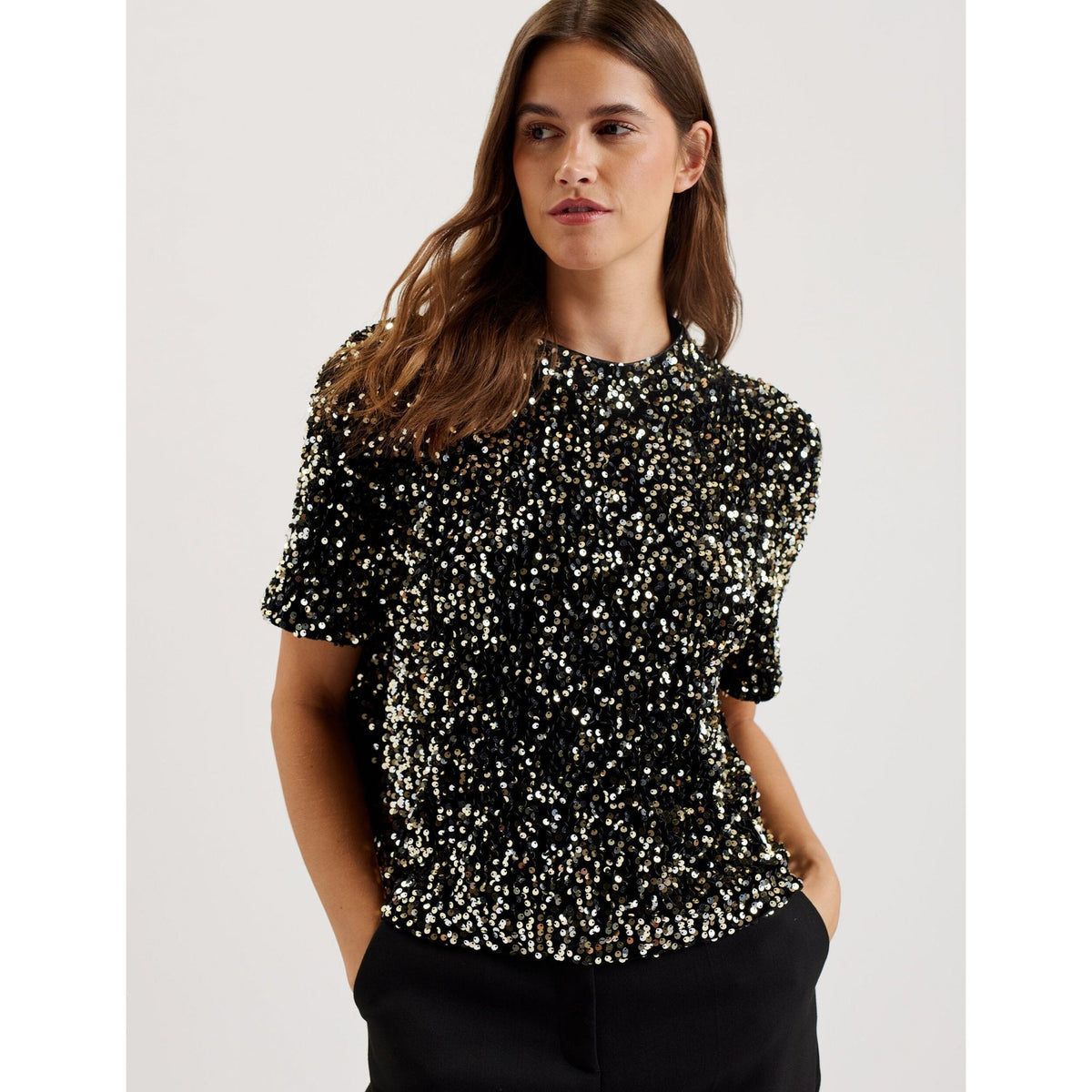Zarhaaa Sequined Velvet Short Sleeve Top