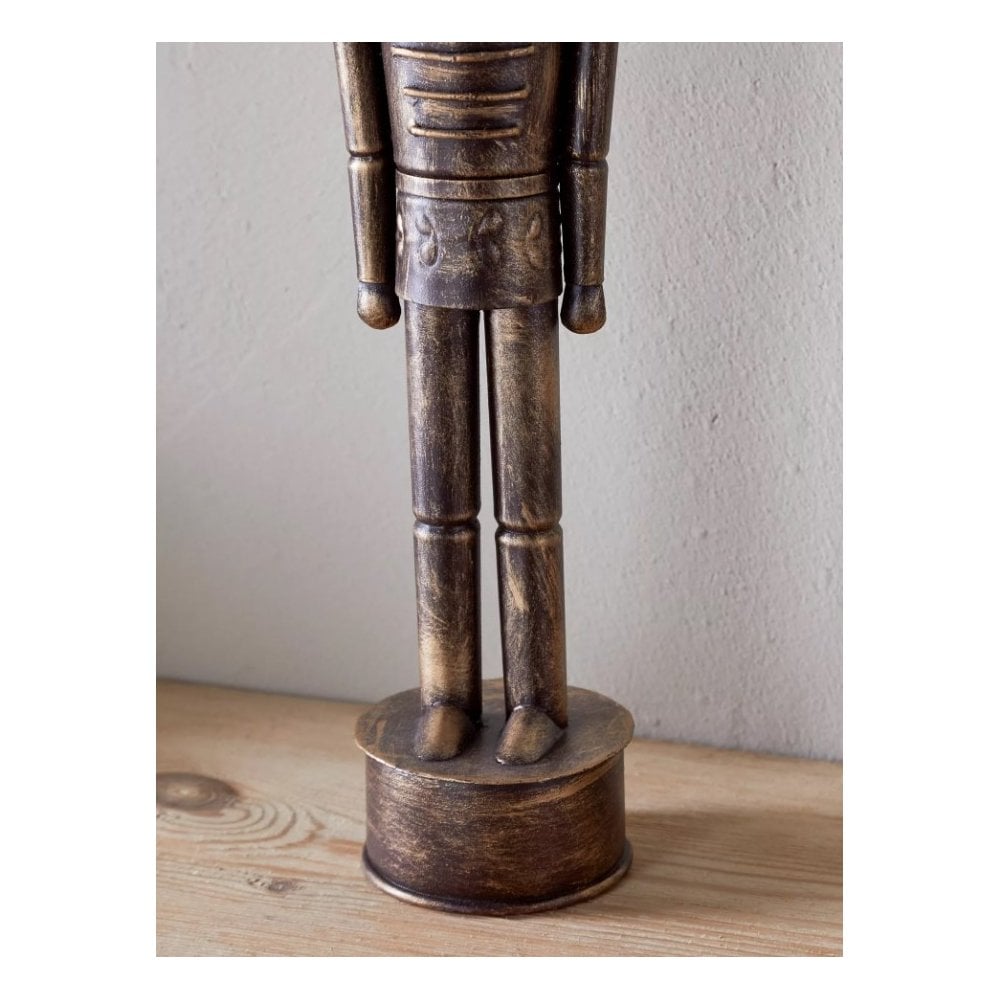 Imay Nutcracker