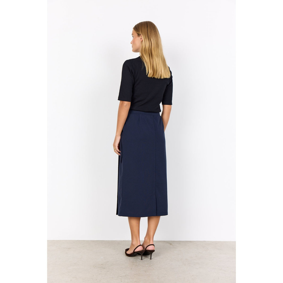 SC-Mignon 13 Mock Neck T-Shirt