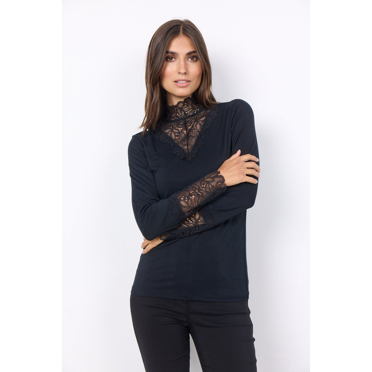 SC-Marica 20 Lace Collar Long Sleeve T-Shirt