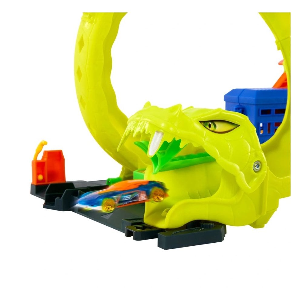 Hot Wheels City Snake Spiral Attack Playset