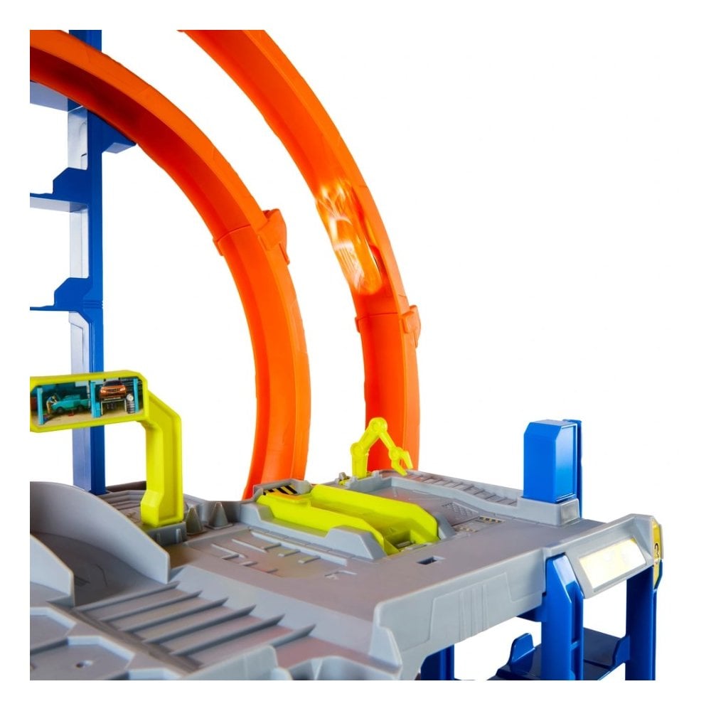 Hot Wheels City Mega Loop Garage Playset