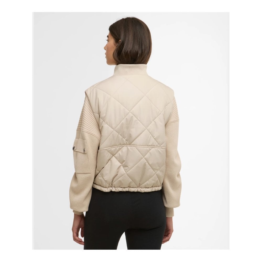 Nia Gilet