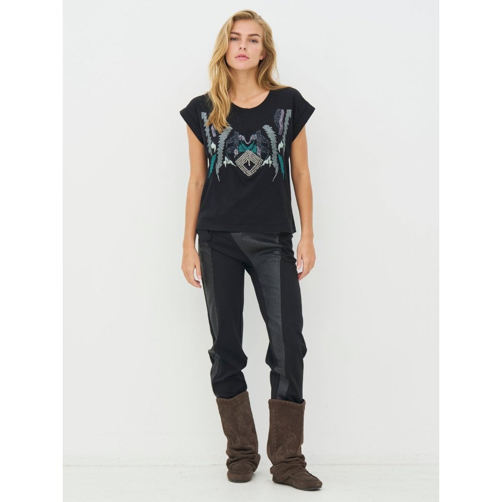 Clarissa Tee