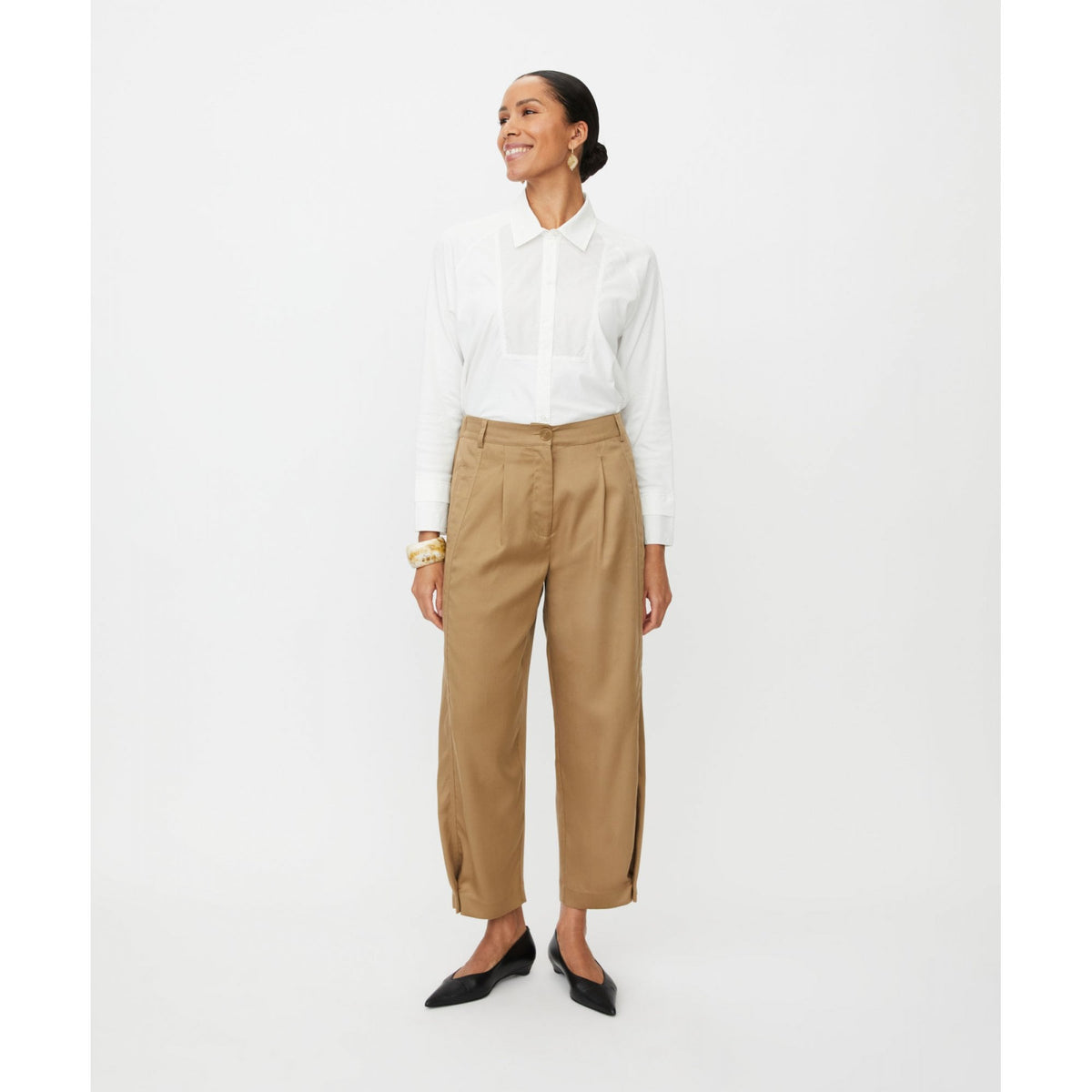 MaPunna Button Cuff Trousers