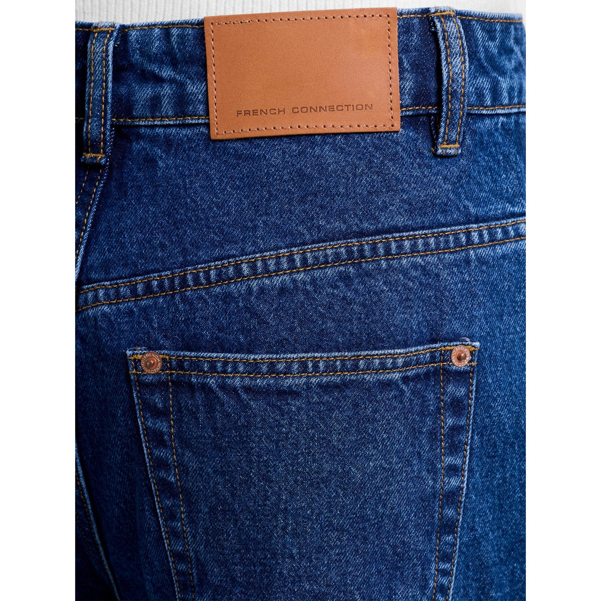 Dallas Denim Mom Barrel Leg Jeans