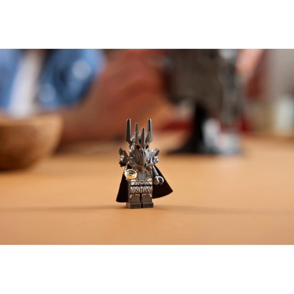 The Lord of the Rings: Sauron's Helmet 11373