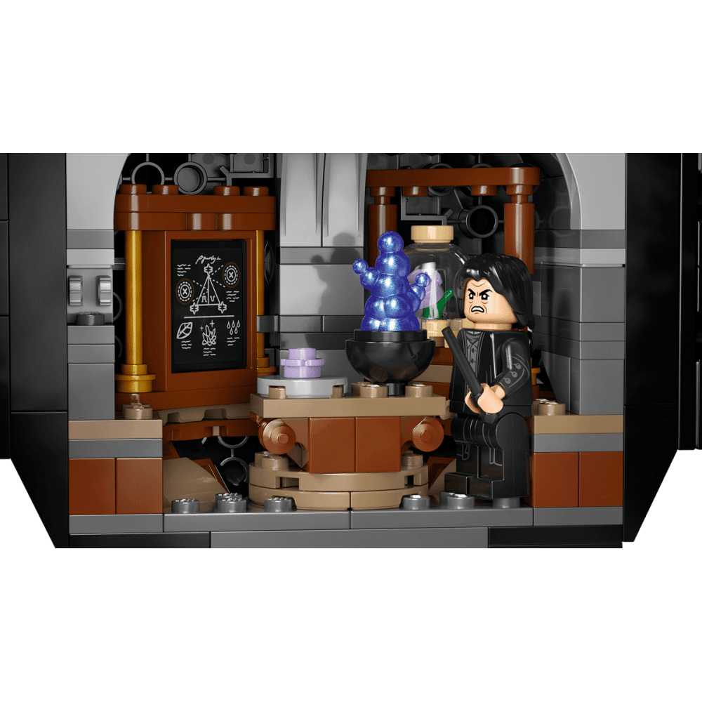 Cauldron: Secret Potions Classroom 76464