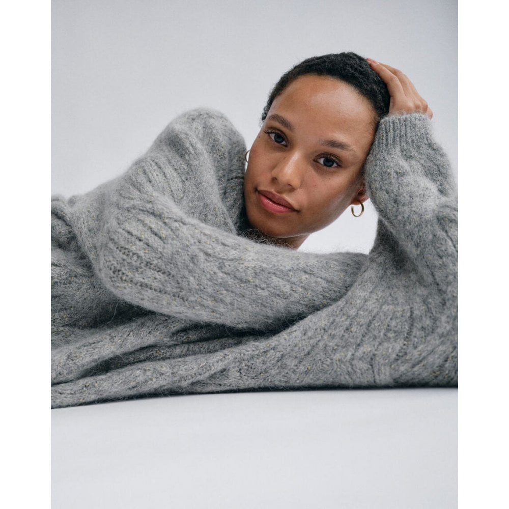 MMUnnur Hale V-neck Knit