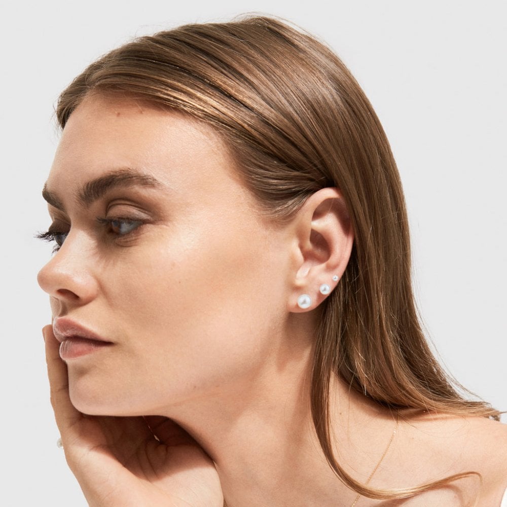 Classic X Small White Pearl Studs - 9ct Yellow Gold