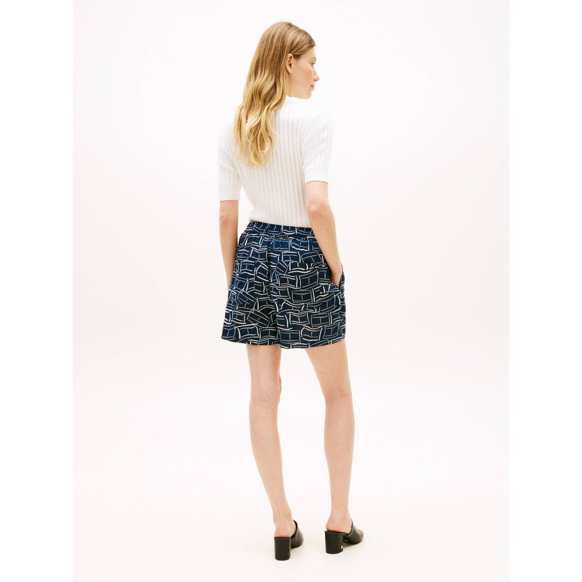 Essential Flag Embroidered Linen Shorts