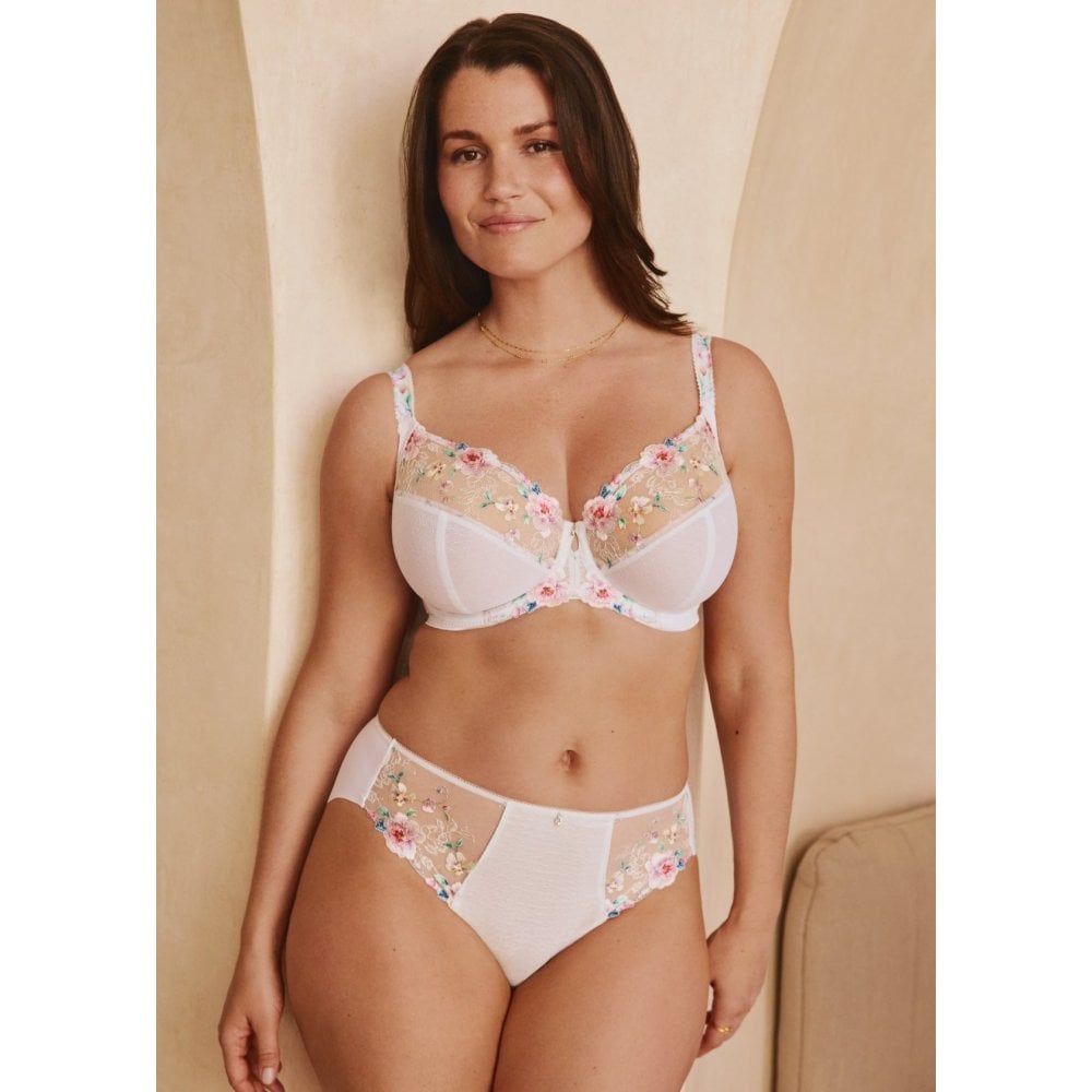 Lillia Brief