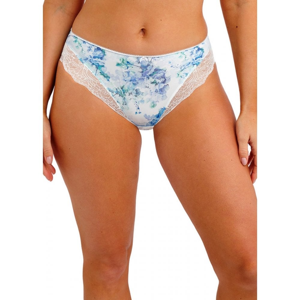 Lucia Brief