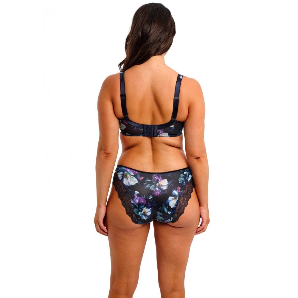 Lucia Brief