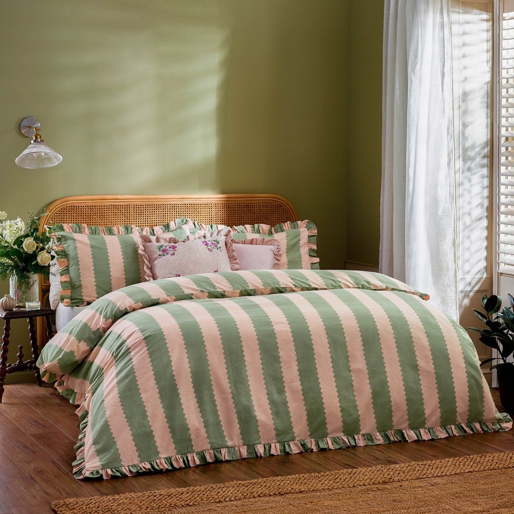 Wylder Birdie Stripe Ruffle Duvet Cover Set - Stripe