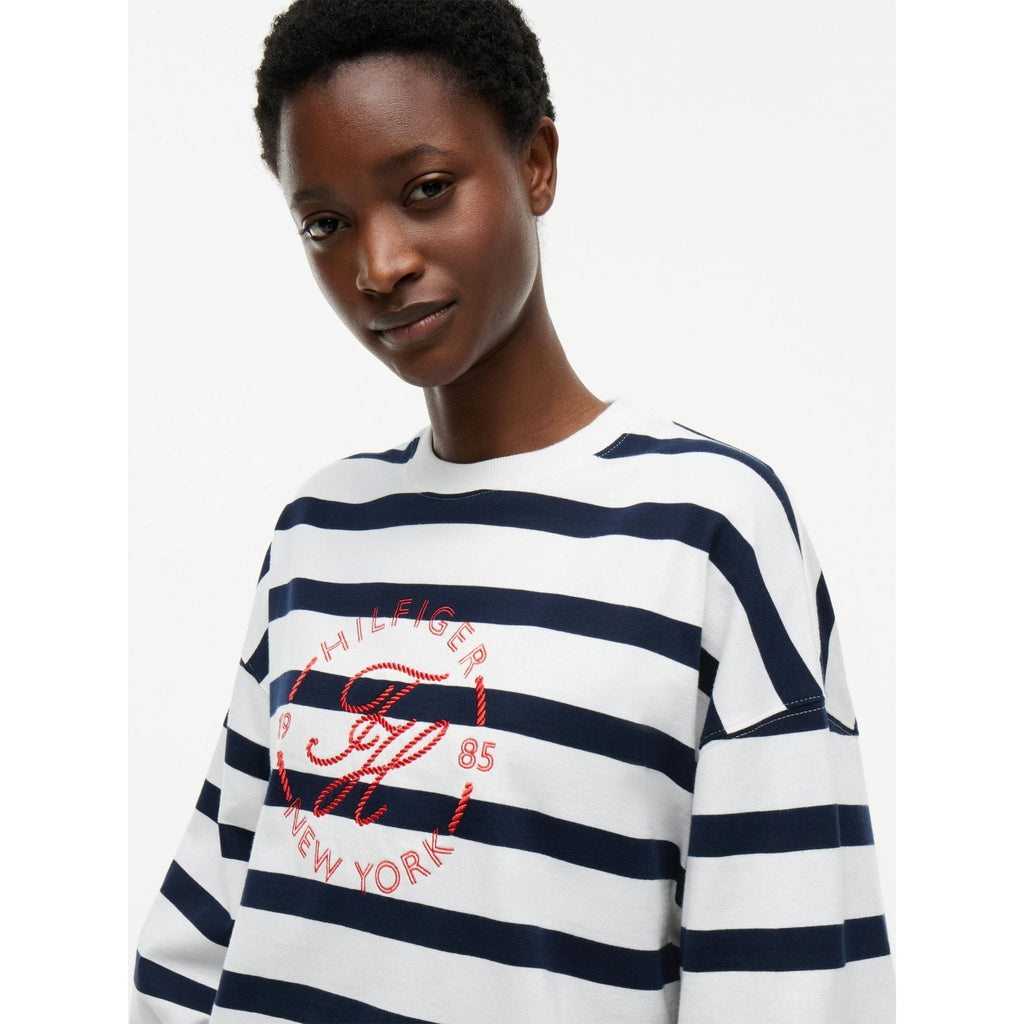 Logo Relaxed Crew Neck Sweatshirt