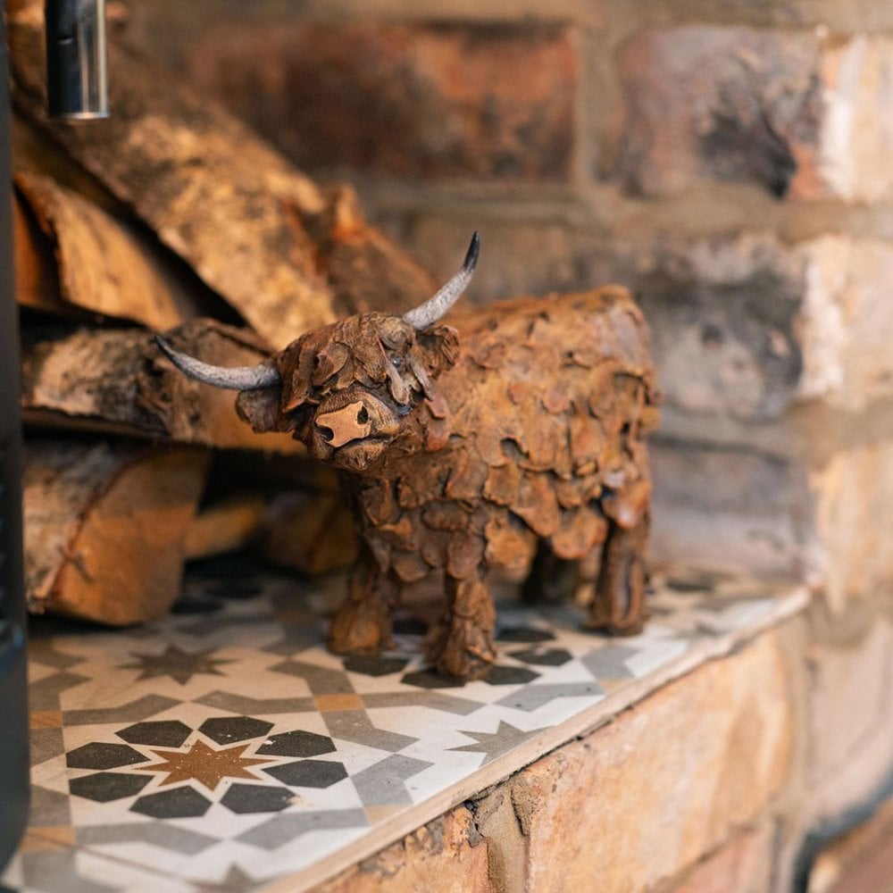 'Gordon' Highland Cow Figurine