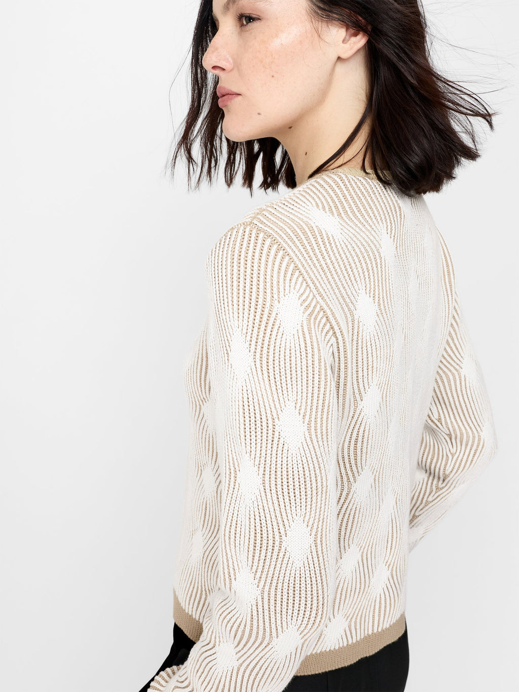Pheby Wave Jacquard Knit Cardigan