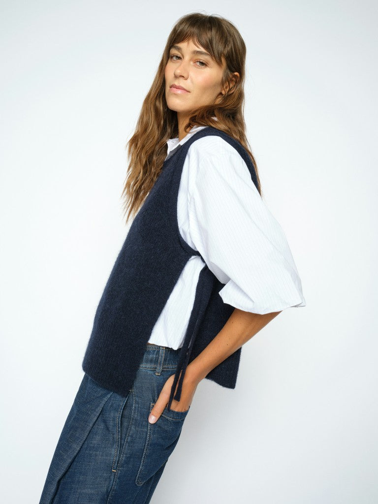 MMThora Tie Knit Vest